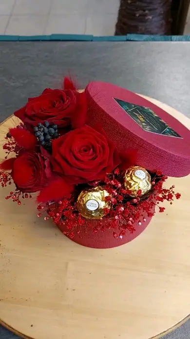 Bouquet de fête réalisée par MC Maison des Créations, fleuriste à Beuvrages
