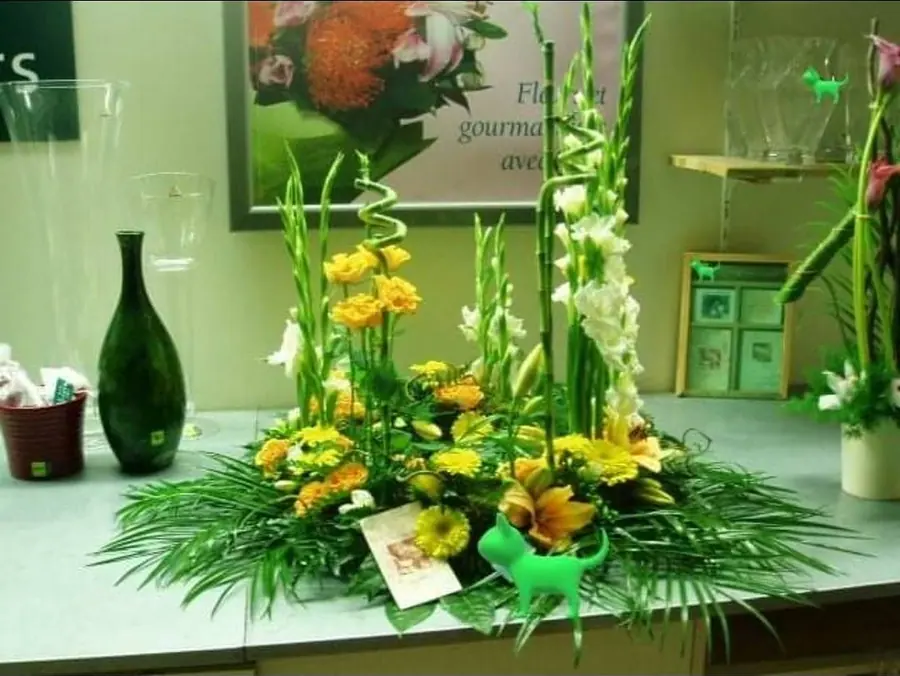 Bouquet et composition florale réalisée par MC Maison des Créations, fleuriste à Beuvrages