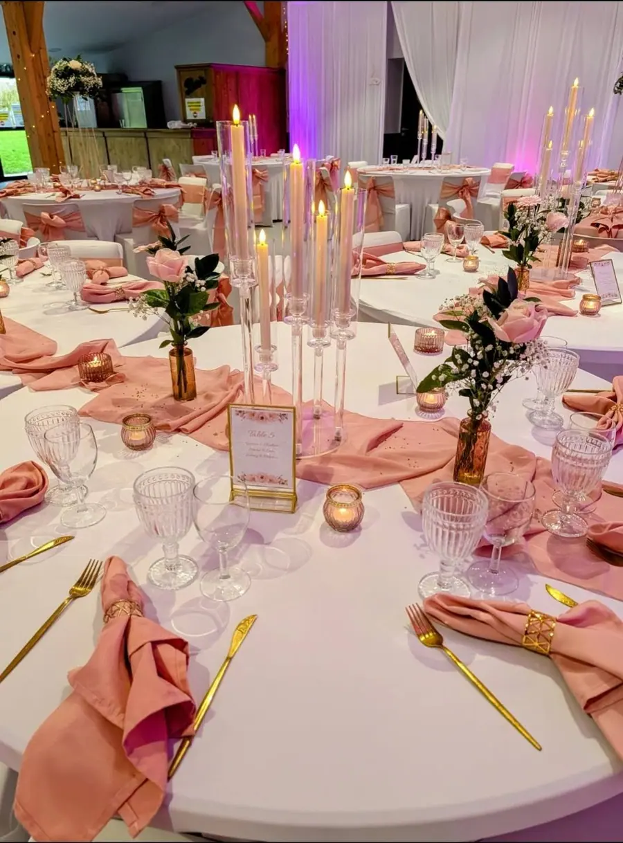 Décoration florale d’événement réalisée par MC Maison des Créations, fleuriste à Beuvrages