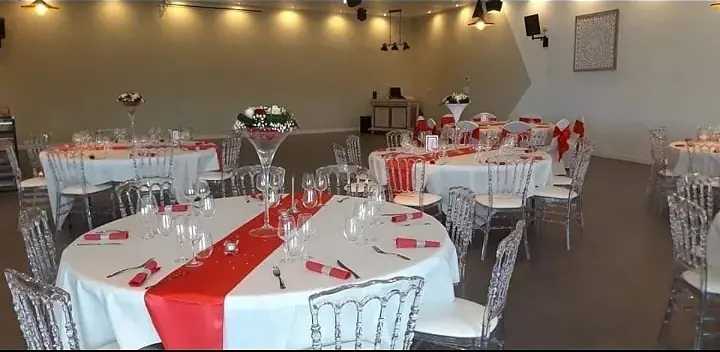 Décoration florale d’événement réalisée par MC Maison des Créations, fleuriste à Beuvrages