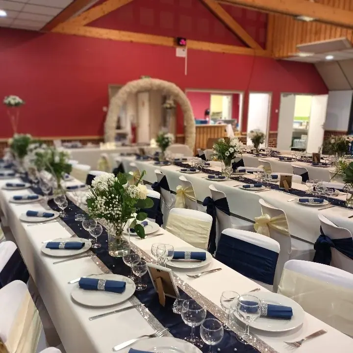 Décoration florale d’événement réalisée par MC Maison des Créations, fleuriste à Beuvrages