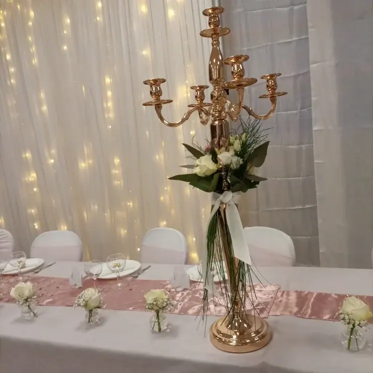 Décoration florale d’événement réalisée par MC Maison des Créations, fleuriste à Beuvrages