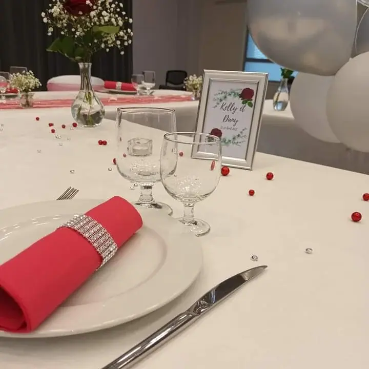 Décoration florale d’événement réalisée par MC Maison des Créations, fleuriste à Beuvrages