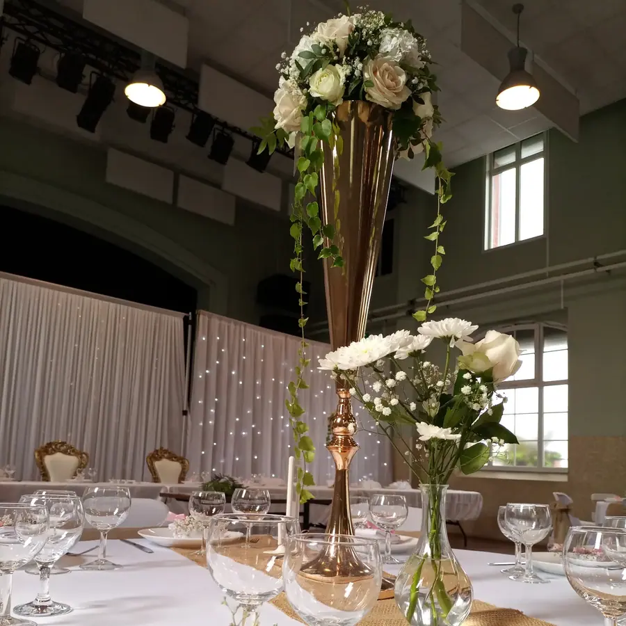 Décoration florale d’événement réalisée par MC Maison des Créations, fleuriste à Beuvrages