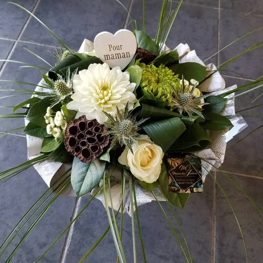 Bouquet de fête réalisée par MC Maison des Créations, fleuriste à Beuvrages