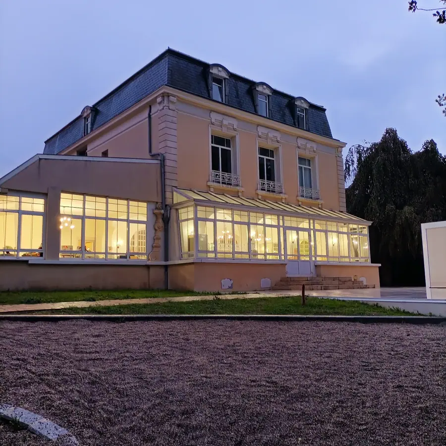 Création florale réalisée par MC Maison des Créations, fleuriste à Beuvrages