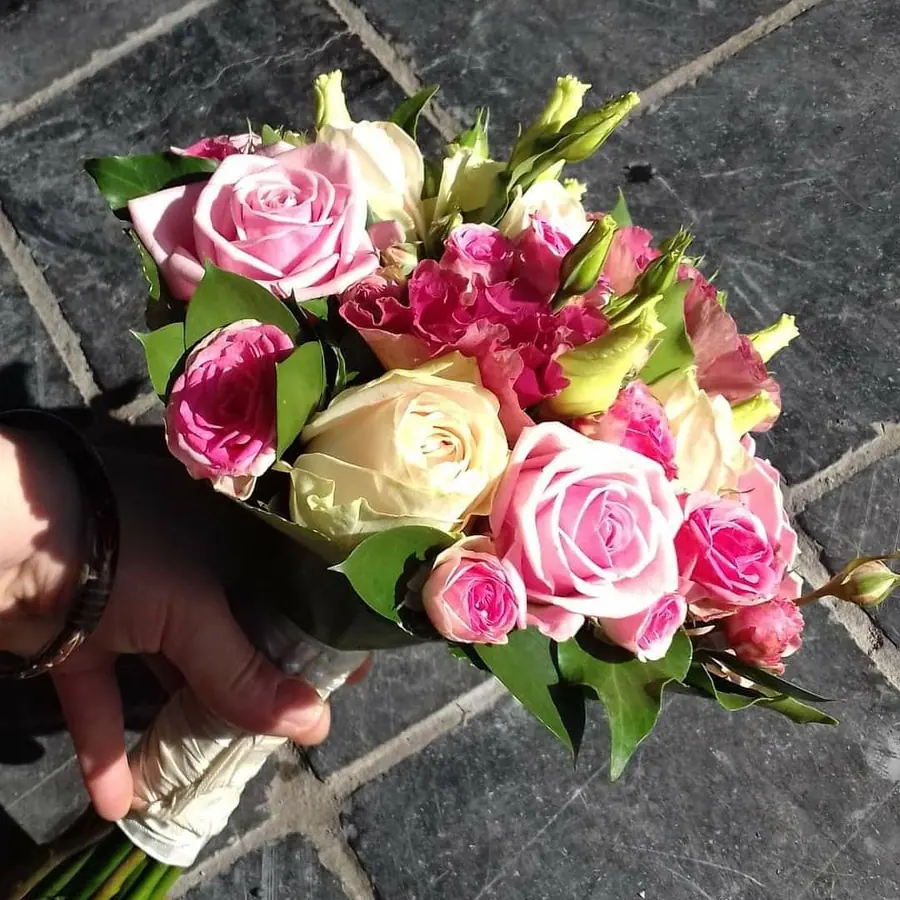 Décoration florale de mariage réalisée par MC Maison des Créations, fleuriste à Beuvrages