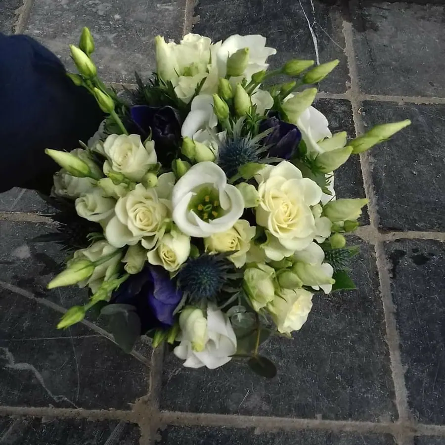 Décoration florale de mariage réalisée par MC Maison des Créations, fleuriste à Beuvrages