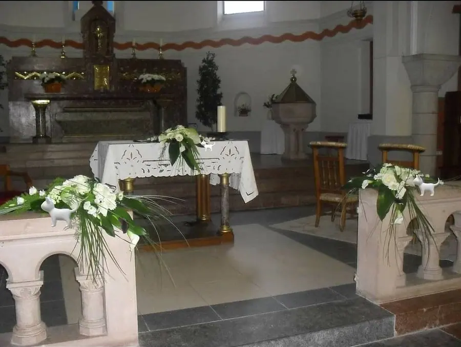 Décoration florale de mariage réalisée par MC Maison des Créations, fleuriste à Beuvrages
