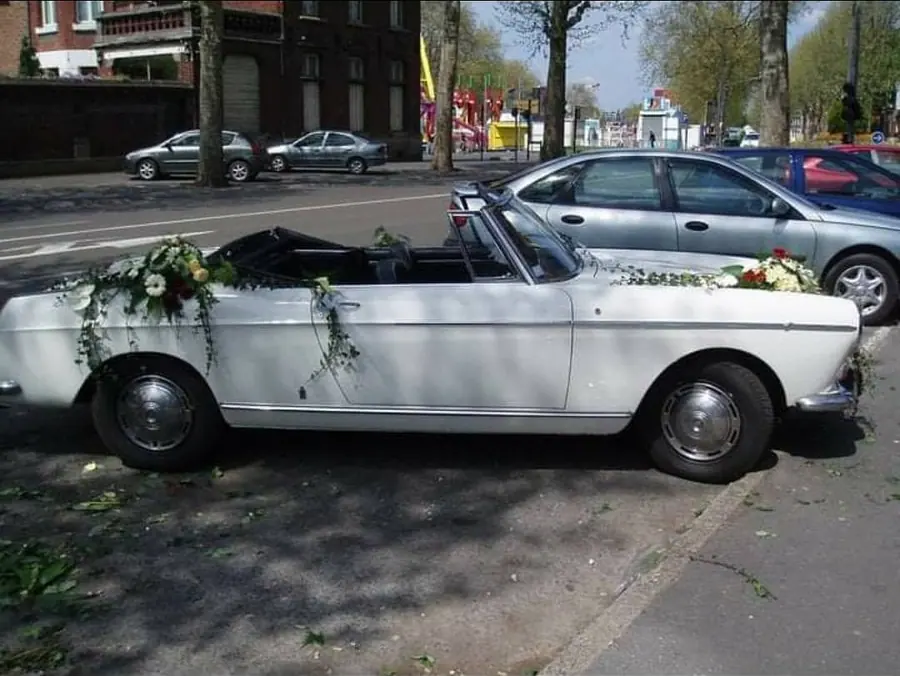 Décoration florale de mariage réalisée par MC Maison des Créations, fleuriste à Beuvrages