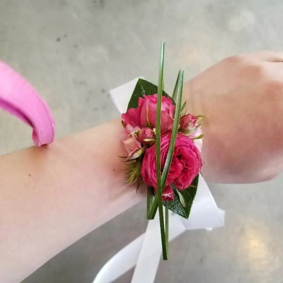 Décoration florale de mariage réalisée par MC Maison des Créations, fleuriste à Beuvrages
