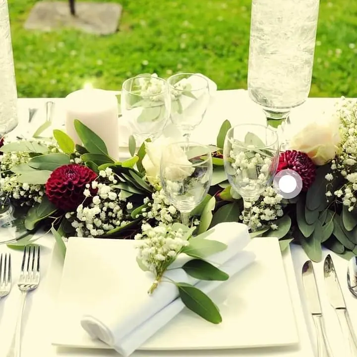 Décoration florale de mariage réalisée par MC Maison des Créations, fleuriste à Beuvrages