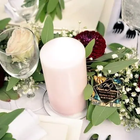 Décoration florale de mariage réalisée par MC Maison des Créations, fleuriste à Beuvrages