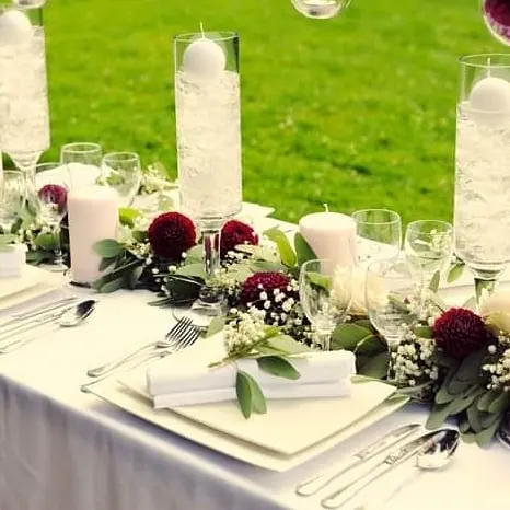 Décoration florale de mariage réalisée par MC Maison des Créations, fleuriste à Beuvrages