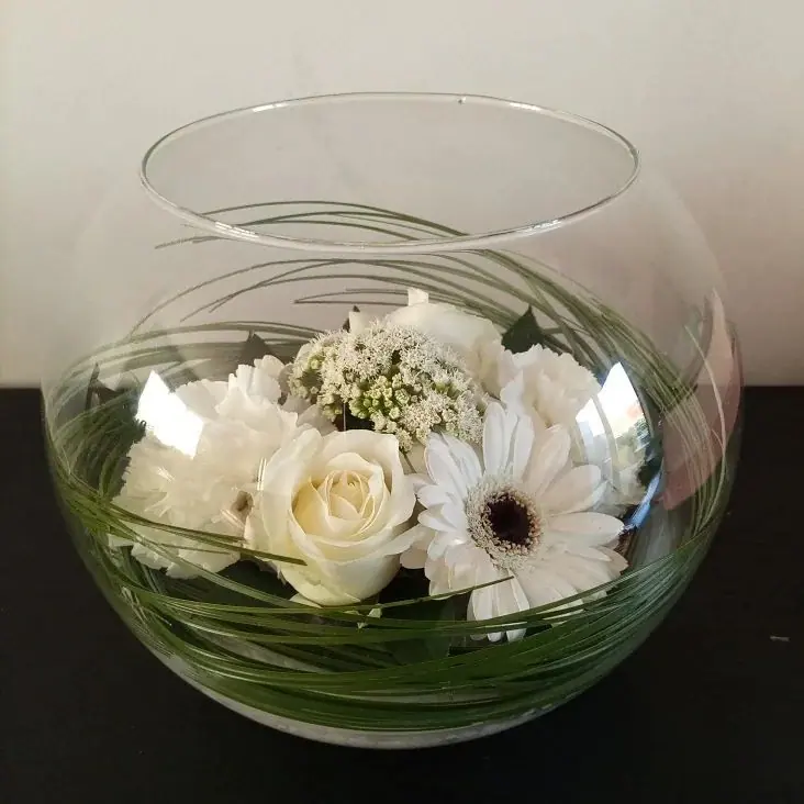 Décoration florale de mariage réalisée par MC Maison des Créations, fleuriste à Beuvrages
