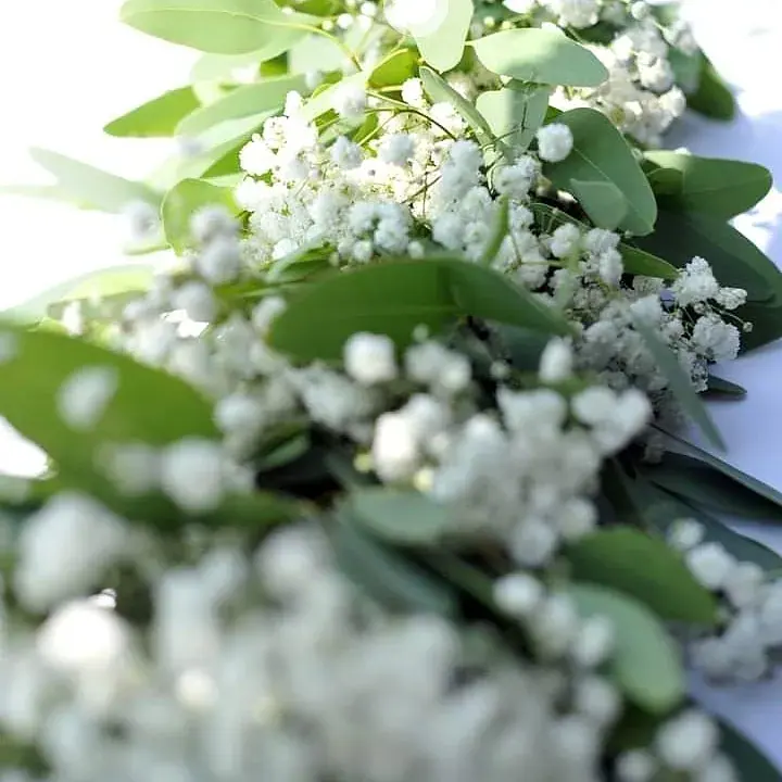 Décoration florale de mariage réalisée par MC Maison des Créations, fleuriste à Beuvrages