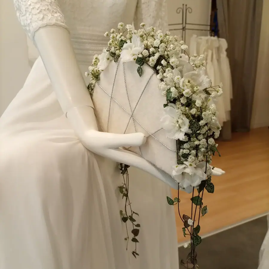 Décoration florale de mariage réalisée par MC Maison des Créations, fleuriste à Beuvrages