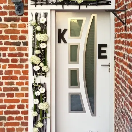 Décoration florale de mariage réalisée par MC Maison des Créations, fleuriste à Beuvrages