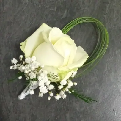 Décoration florale de mariage réalisée par MC Maison des Créations, fleuriste à Beuvrages