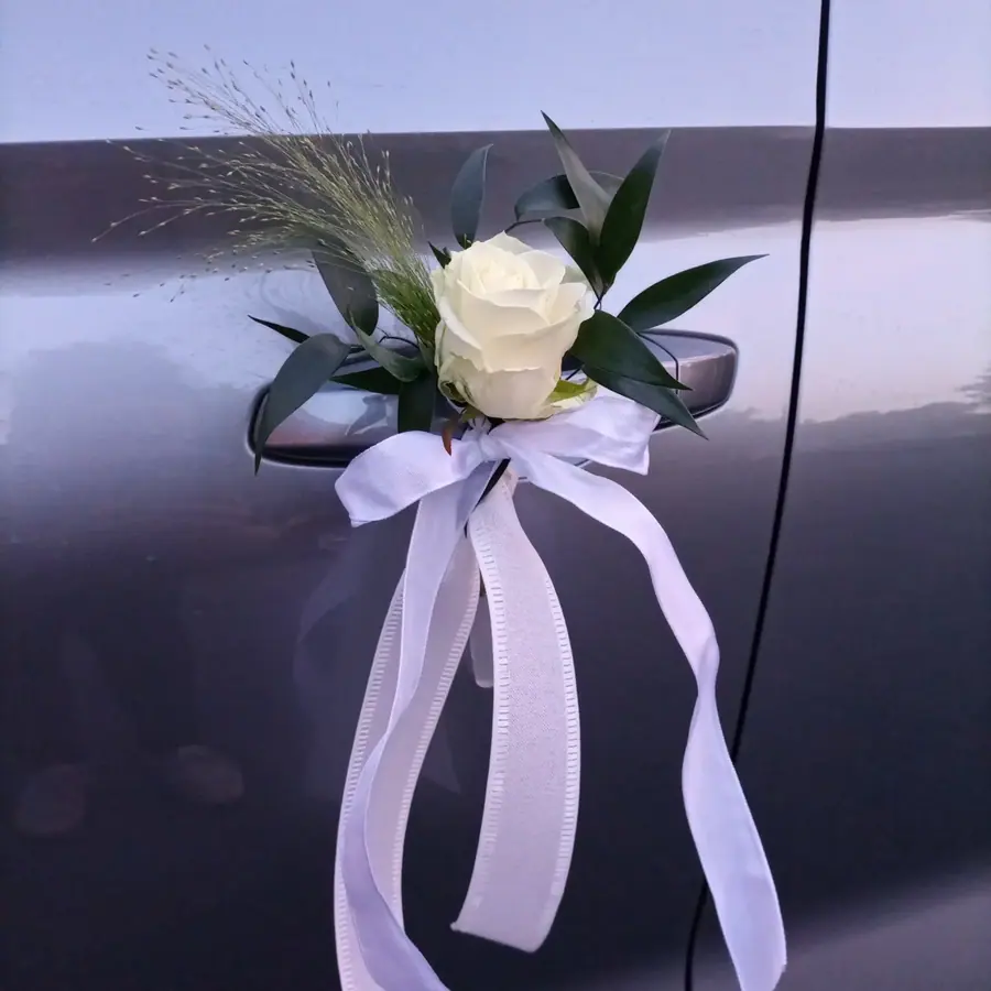Décoration florale de mariage réalisée par MC Maison des Créations, fleuriste à Beuvrages