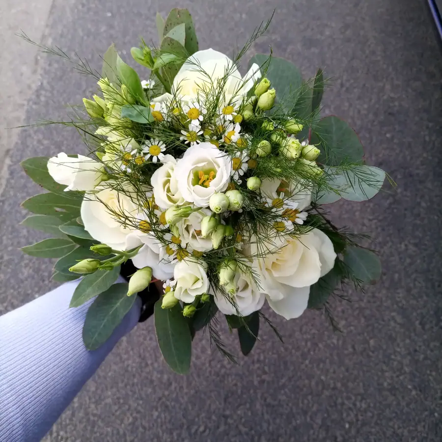 Décoration florale de mariage réalisée par MC Maison des Créations, fleuriste à Beuvrages