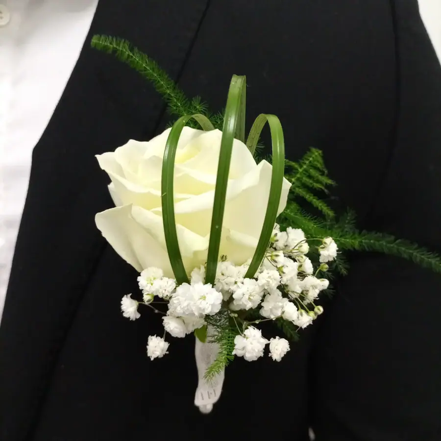 Décoration florale de mariage réalisée par MC Maison des Créations, fleuriste à Beuvrages