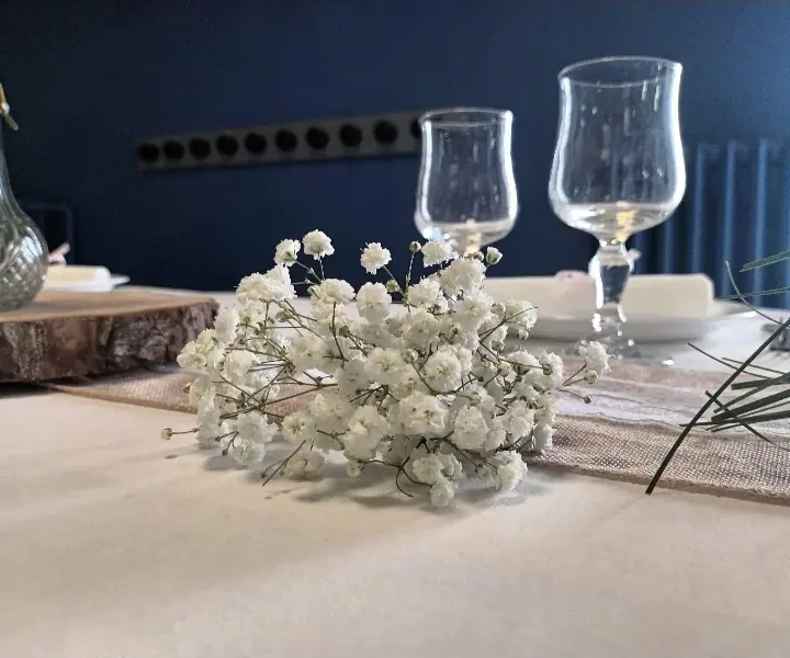 Décoration florale de mariage réalisée par MC Maison des Créations, fleuriste à Beuvrages