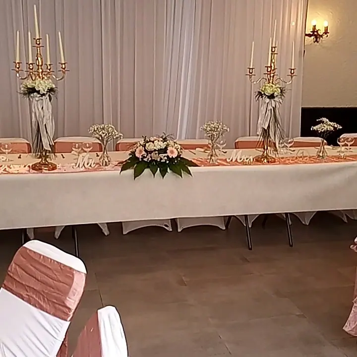 Décoration florale de mariage réalisée par MC Maison des Créations, fleuriste à Beuvrages
