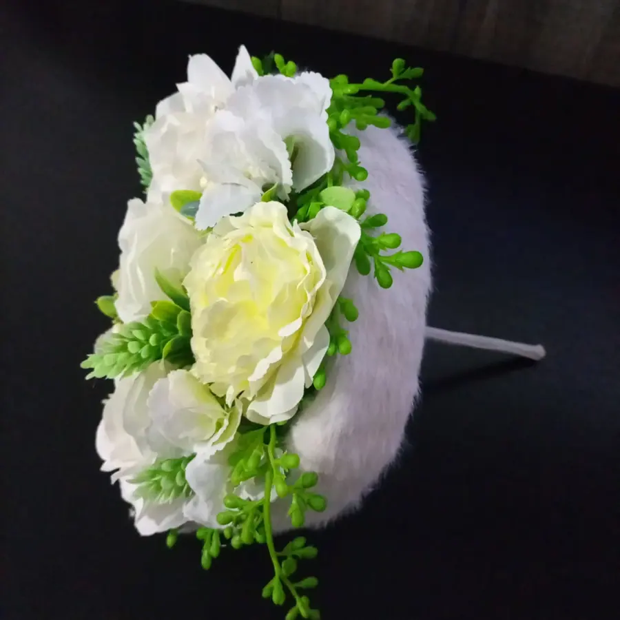 Décoration florale de mariage réalisée par MC Maison des Créations, fleuriste à Beuvrages
