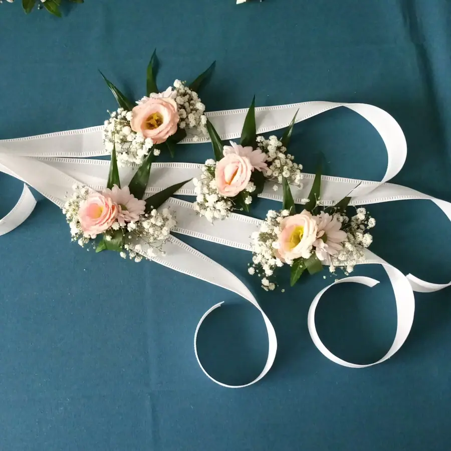 Décoration florale de mariage réalisée par MC Maison des Créations, fleuriste à Beuvrages