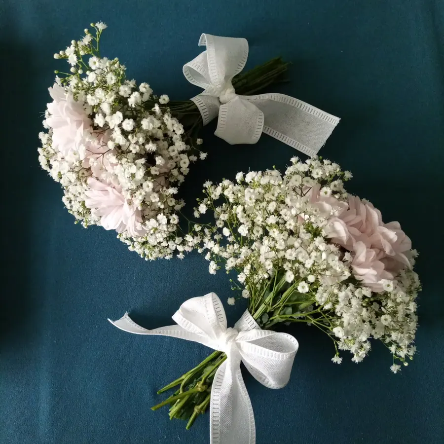 Décoration florale de mariage réalisée par MC Maison des Créations, fleuriste à Beuvrages