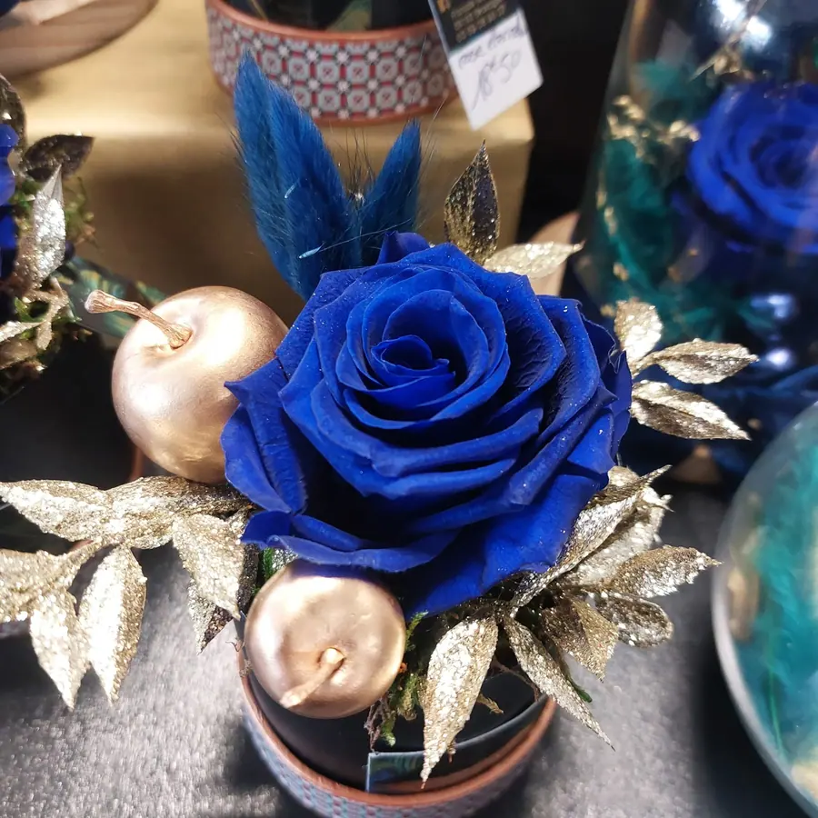 Composition en fleurs séchées réalisée par MC Maison des Créations, fleuriste à Beuvrages