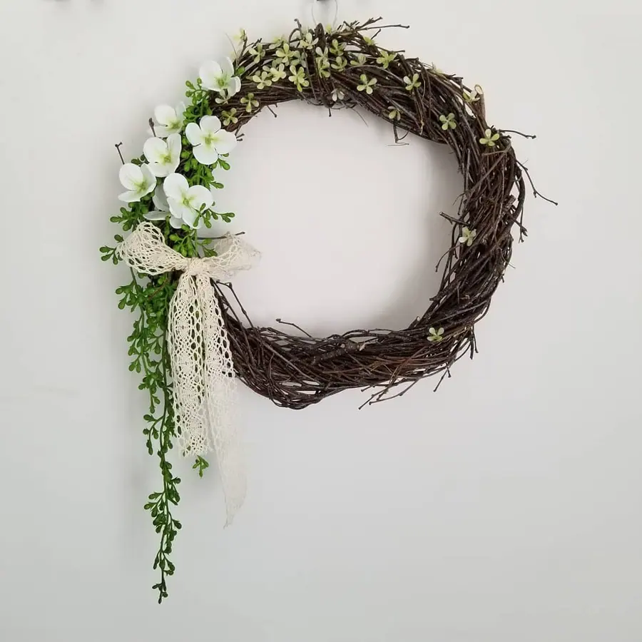 Composition en fleurs séchées réalisée par MC Maison des Créations, fleuriste à Beuvrages